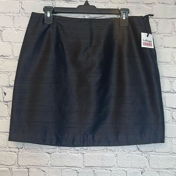 LaRoque Textured Mini Skirt - Picture 1 of 6